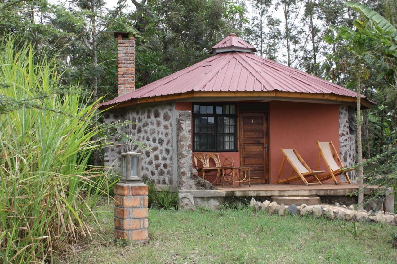 Kiboko Lodge Usa River Habitación foto